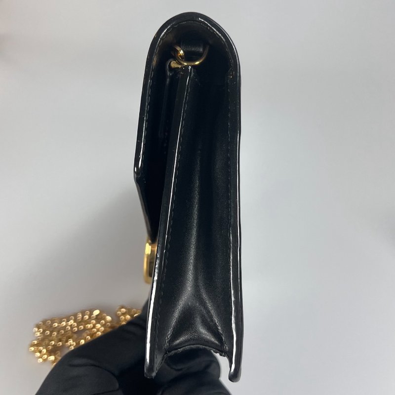 FENDI 牛皮金釦信封 WOC 黑-2