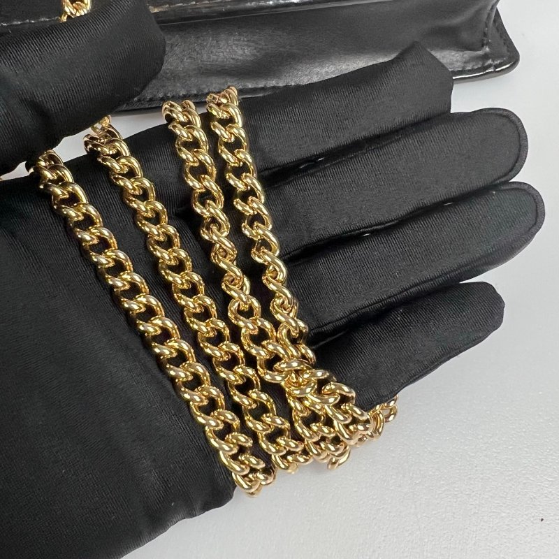 FENDI 牛皮金釦信封 WOC 黑-10