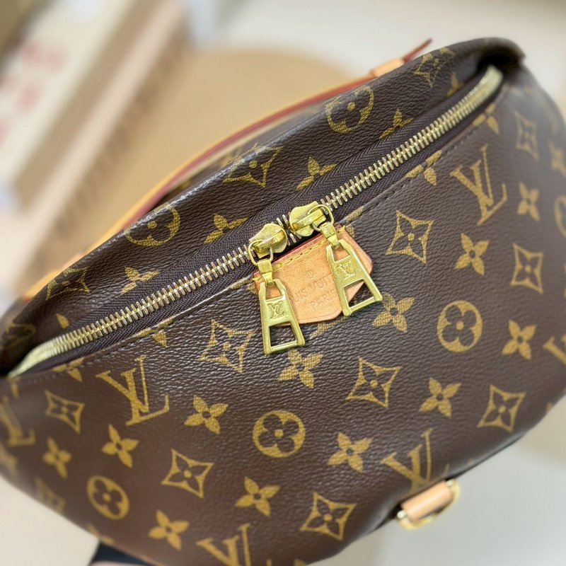 (大全配、停產絕版款)🏷LV．Bumbag 老花腰包 M43644 芯片款-10