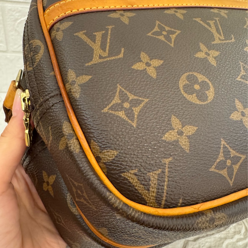 LV花紋雙層記者包  超讚容量空間大-10