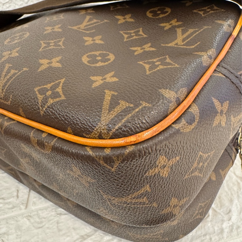 LV花紋雙層記者包  超讚容量空間大-11