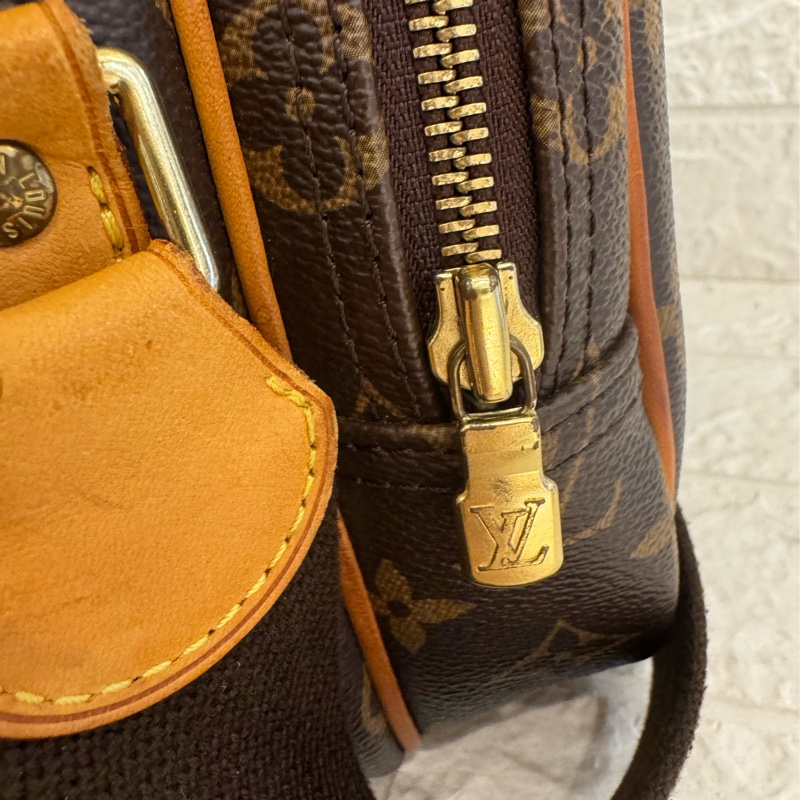 LV花紋雙層記者包  超讚容量空間大-18