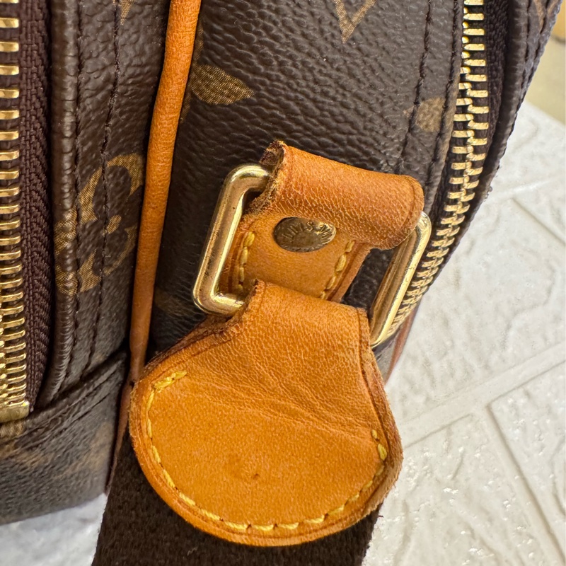 LV花紋雙層記者包  超讚容量空間大-27