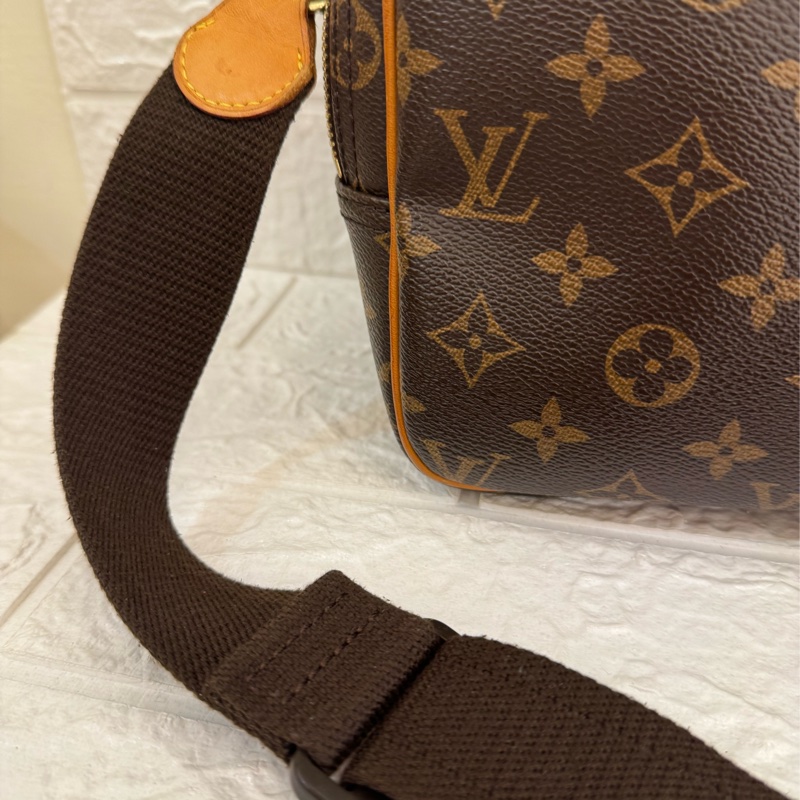 LV花紋雙層記者包  超讚容量空間大-60