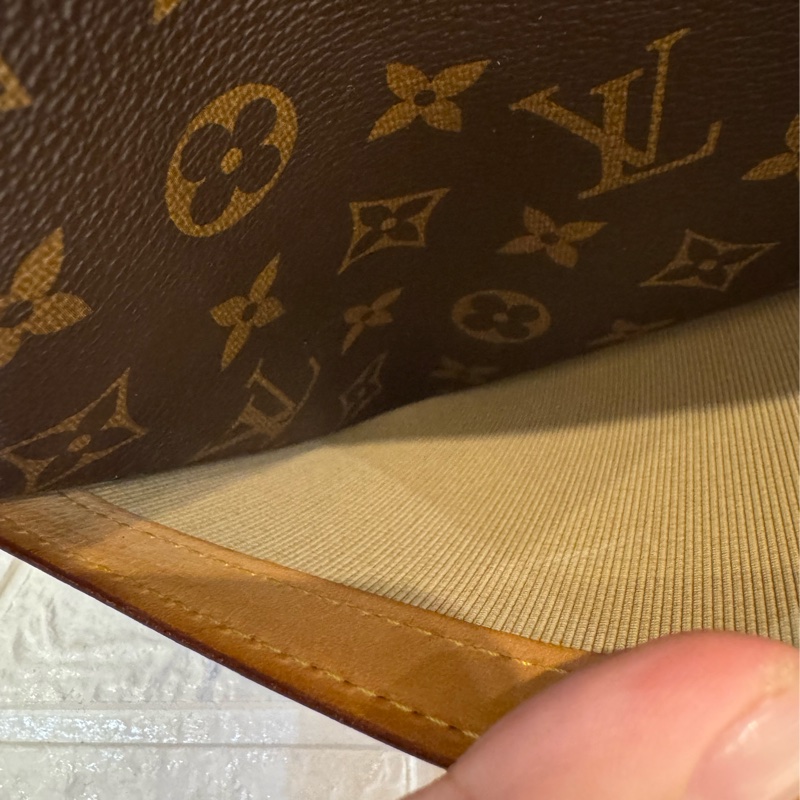 LV花紋雙層記者包  超讚容量空間大-72