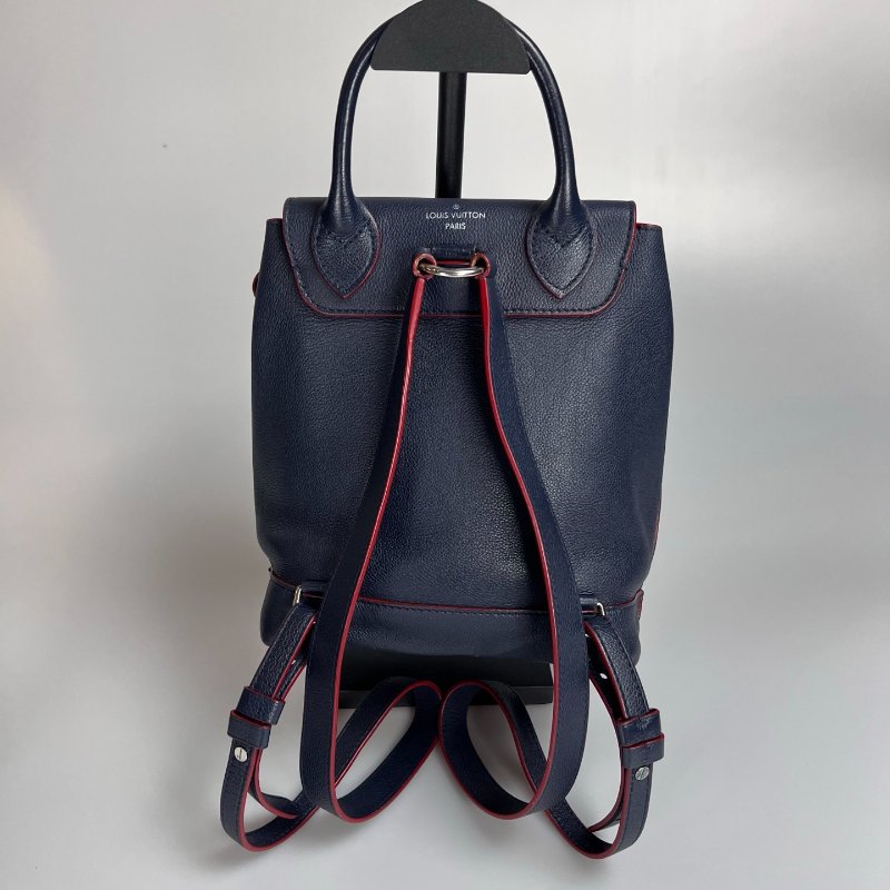 LV M43879 海軍藍拚紅LOCKME後背包-1