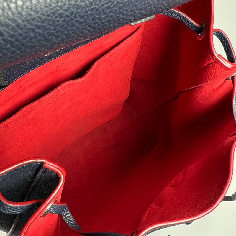 LV M43879 海軍藍拚紅LOCKME後背包-6