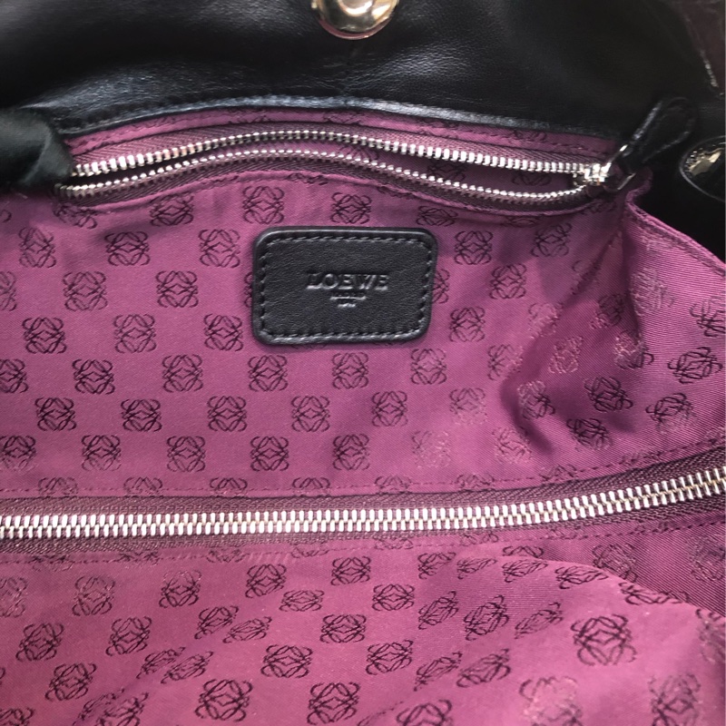 Loewe 水晶面手提餃子手提袋 XB780-11