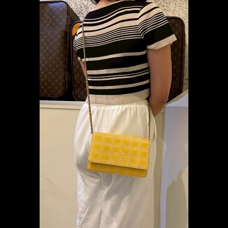 Chanel 銀鍊黃緹花布WOC new travel 系列-3