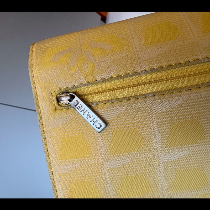 Chanel 銀鍊黃緹花布WOC new travel 系列-6