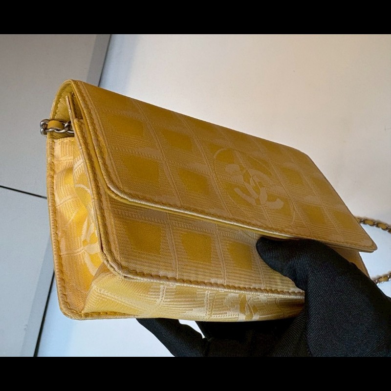 Chanel 銀鍊黃緹花布WOC new travel 系列-12