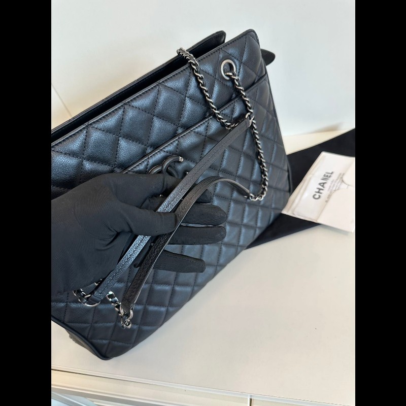 Chanel tote 小牛皮黑色-16