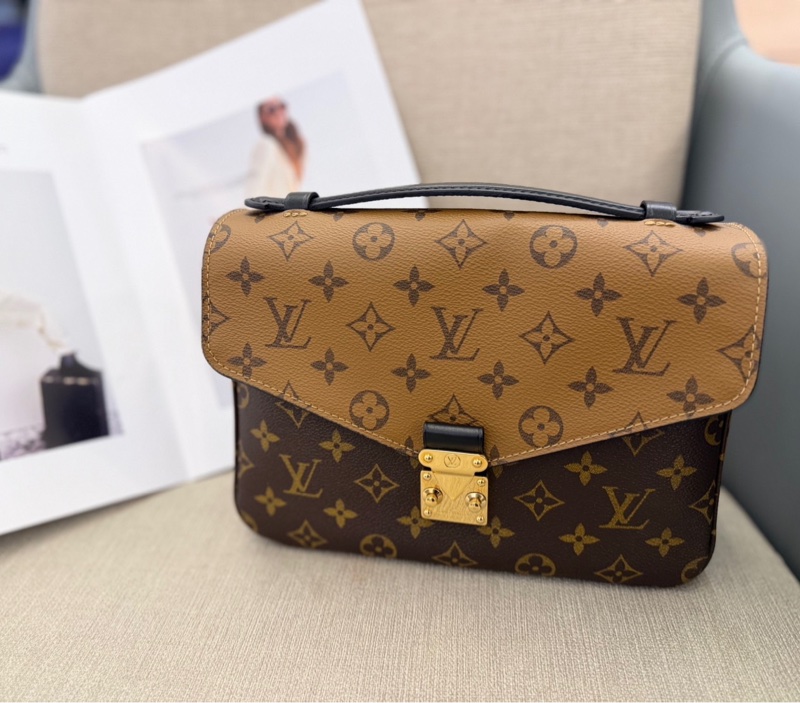 LV Pochette Metis 雙色郵差包-0