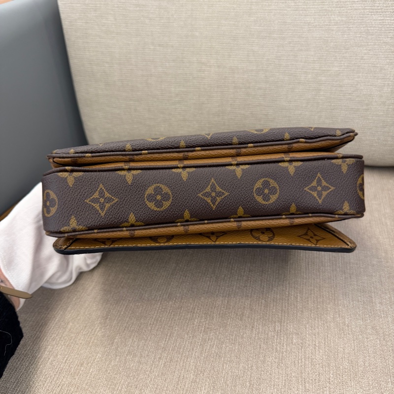 LV Pochette Metis 雙色郵差包-6