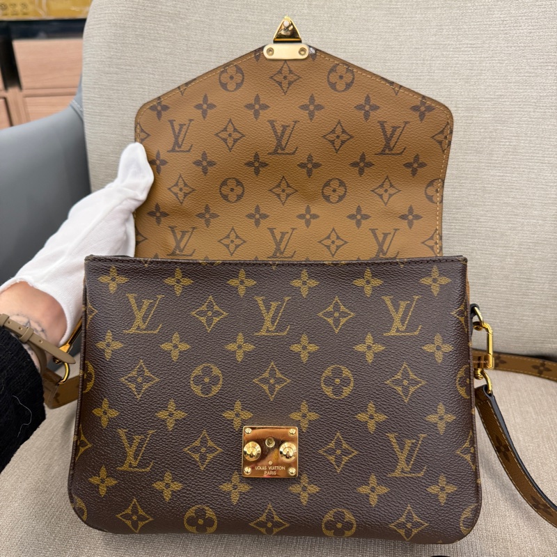 LV Pochette Metis 雙色郵差包-12