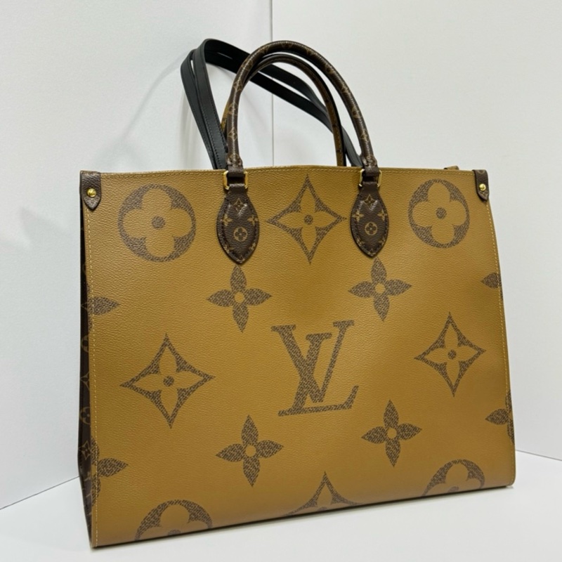 （極新💖） LV OnTheGo GM 最新晶片款 托特包 專櫃11.1萬元！-13