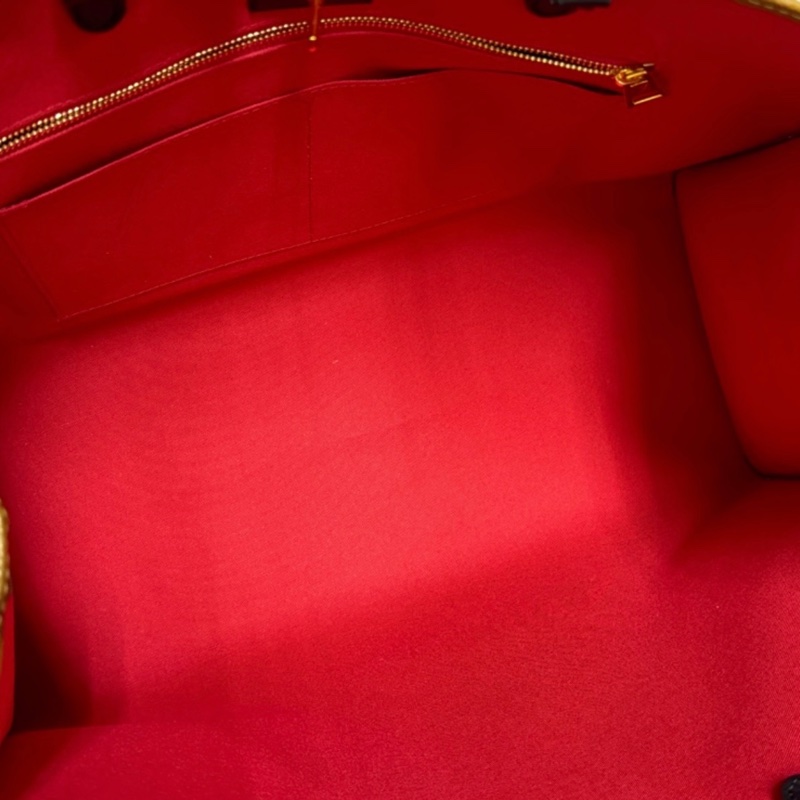 （極新💖） LV OnTheGo GM 最新晶片款 托特包 專櫃11.1萬元！-17