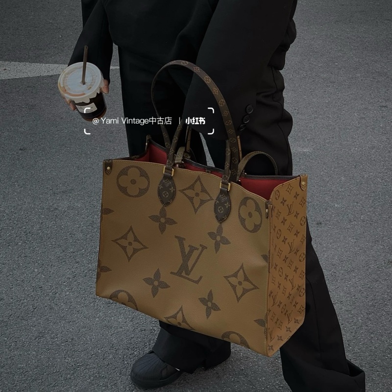 （極新💖） LV OnTheGo GM 最新晶片款 托特包 專櫃11.1萬元！-24