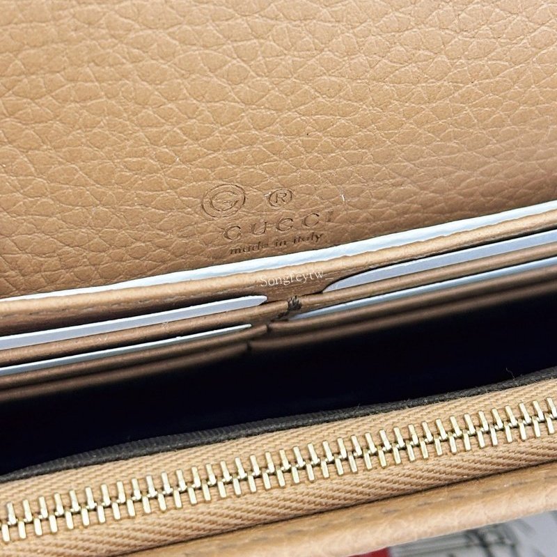 GUCCI 荔枝紋 浮雕Logo Woc包-4