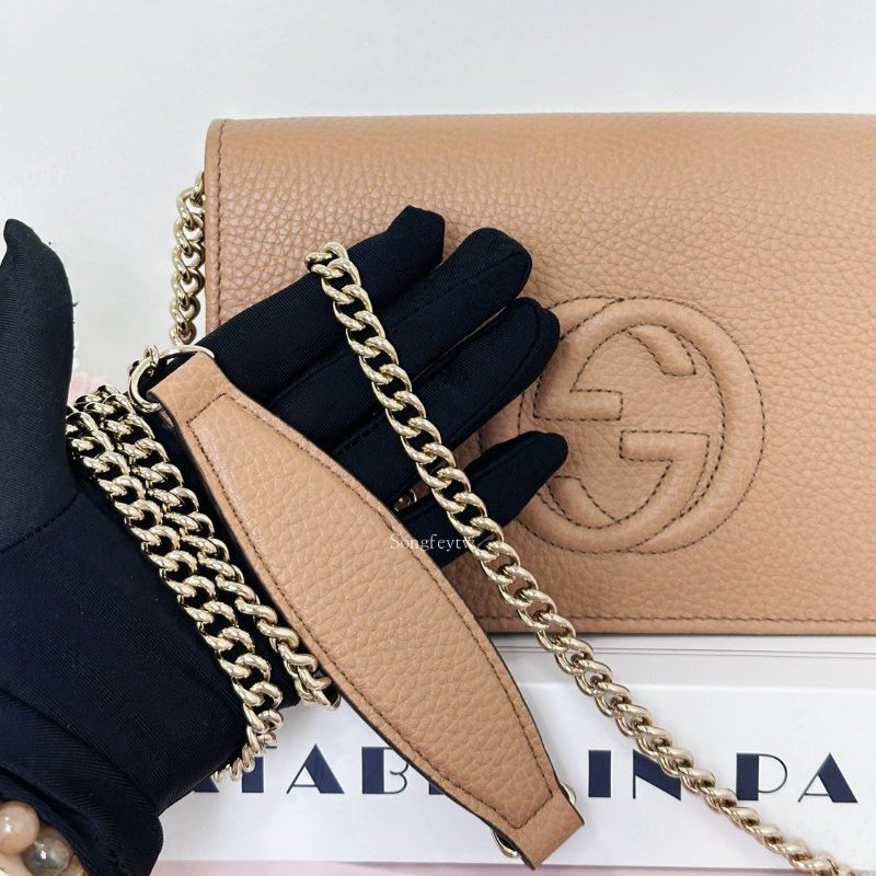 GUCCI 荔枝紋 浮雕Logo Woc包-7