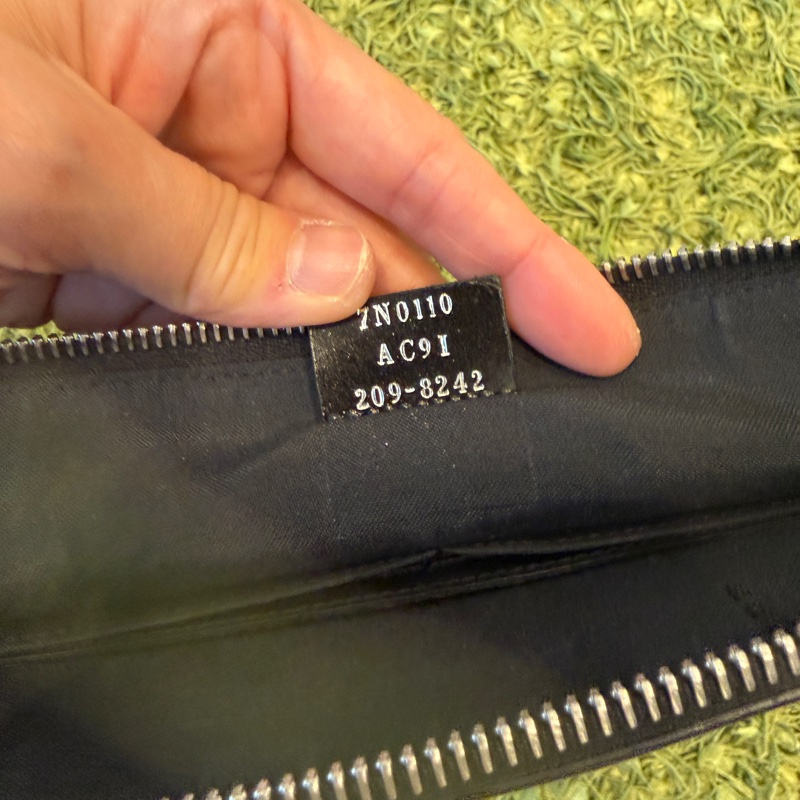 二手FENDI 牛皮字母logo印花手拿包7N0110AC9I/男女皆可(附手提把/+送🎁MK肩背帶)-13