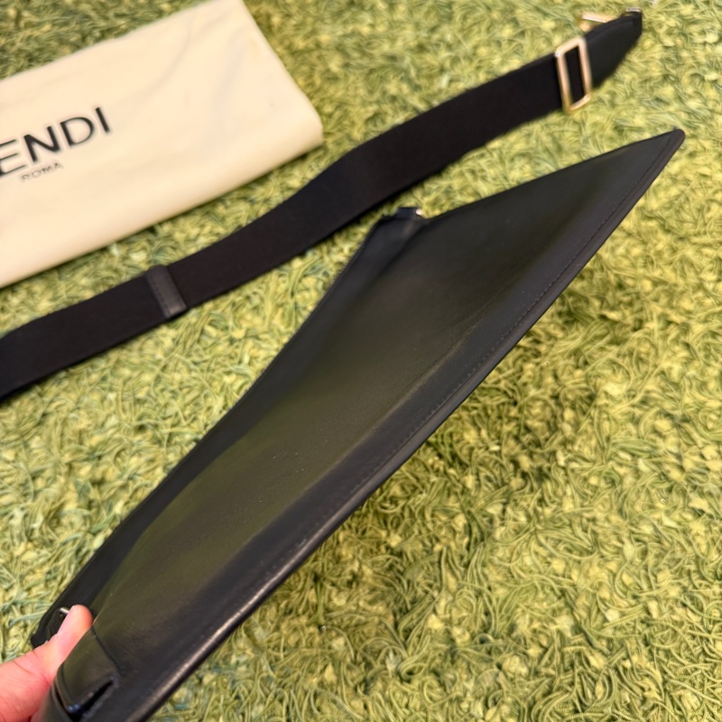 二手FENDI 牛皮字母logo印花手拿包7N0110AC9I/男女皆可(附手提把/+送🎁MK肩背帶)-14