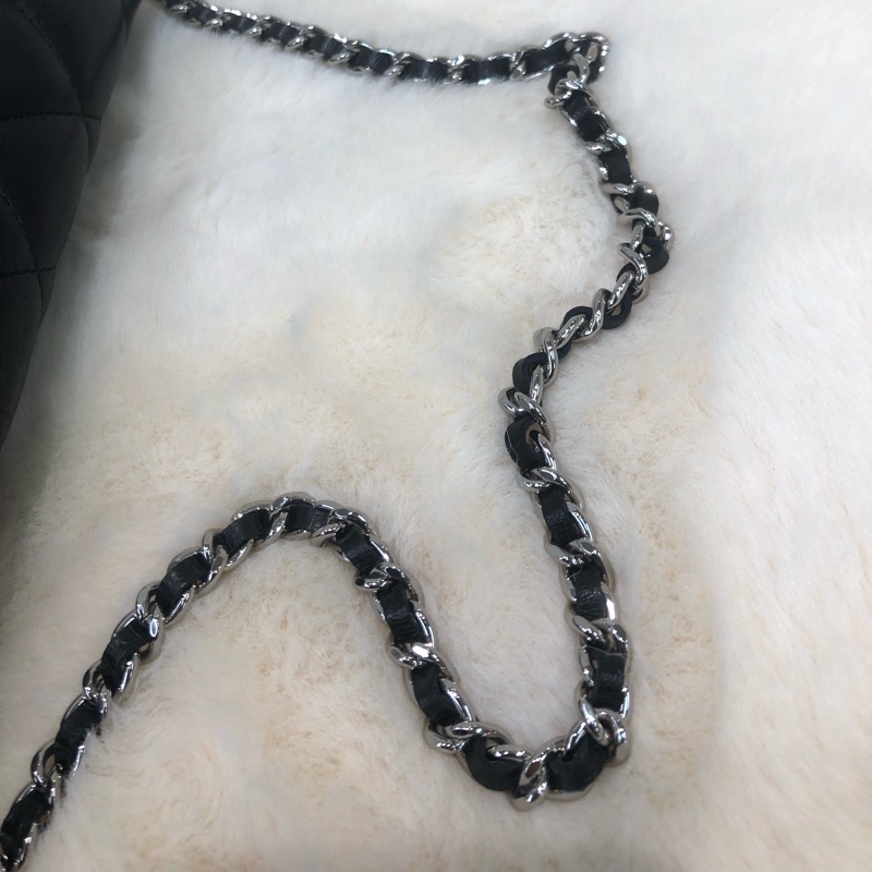 Chanel 黑色羊皮鏈條 銀扣 Hobo XB927-16