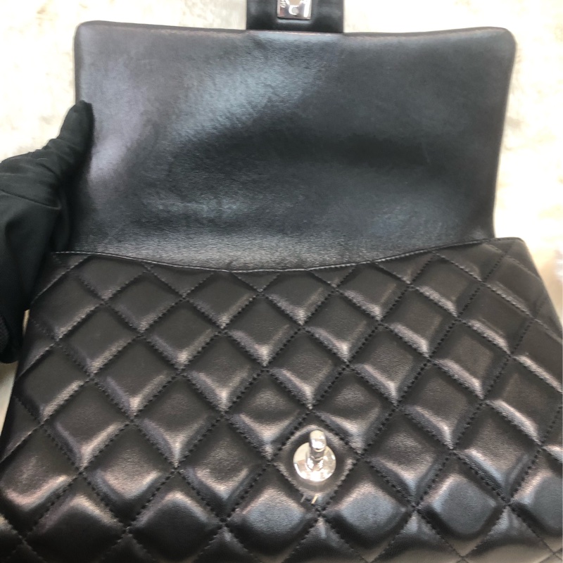 Chanel 黑色羊皮鏈條 銀扣 Hobo XB927-17