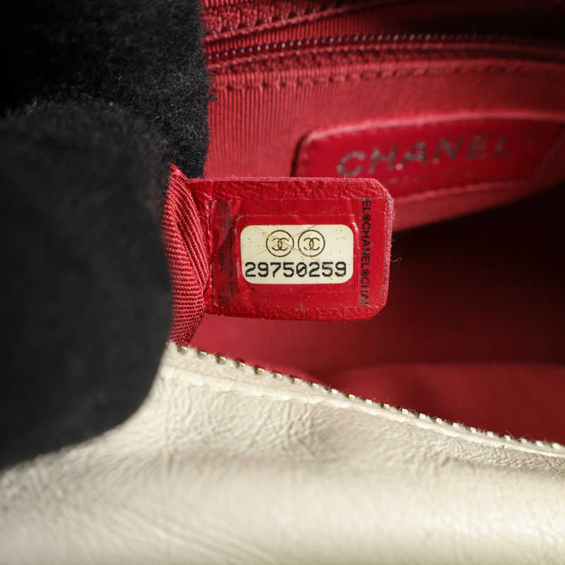 CHANEL 牛皮皮革Gabrielle Small鏈帶肩背袋-10