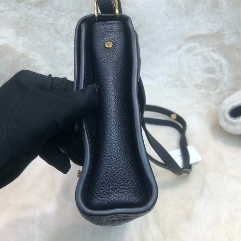 LV 黑色全皮壓紋金扣 Hobo袋 XB910-3