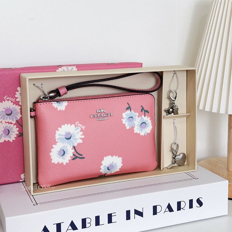 Coach 單層小手拿 禮盒組-1