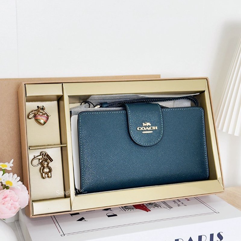 Coach 手掛 多功能長夾 禮盒組-1