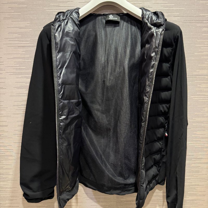 💎Han's house精品服飾💎moncler 羽絨 拼接 彈性 風衣 連帽 外套 滑雪系列 原價35000-4