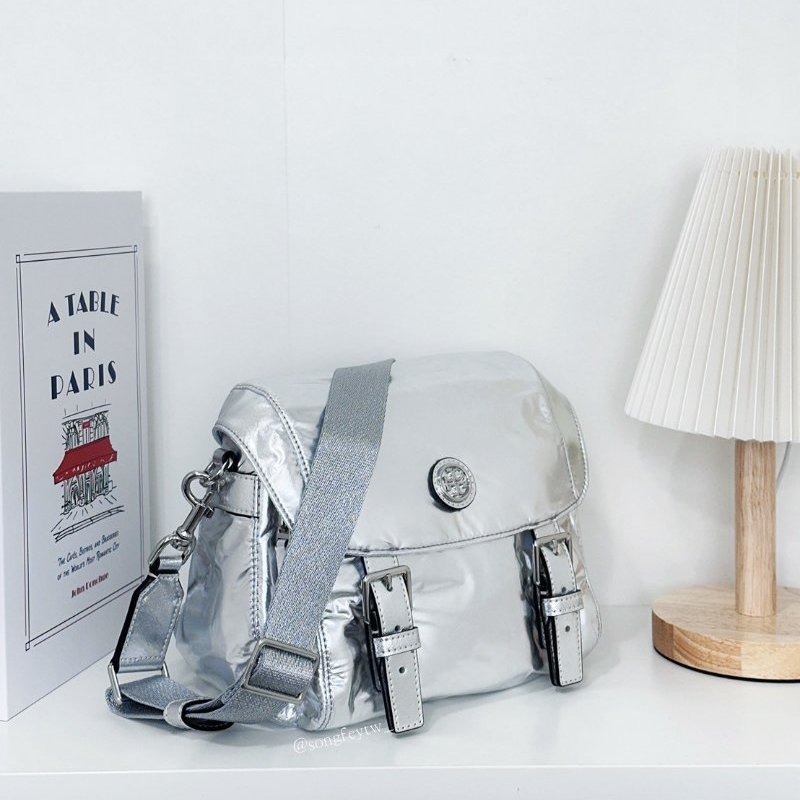 Tory Burch｜TB 專櫃款 尼龍郵差包-1