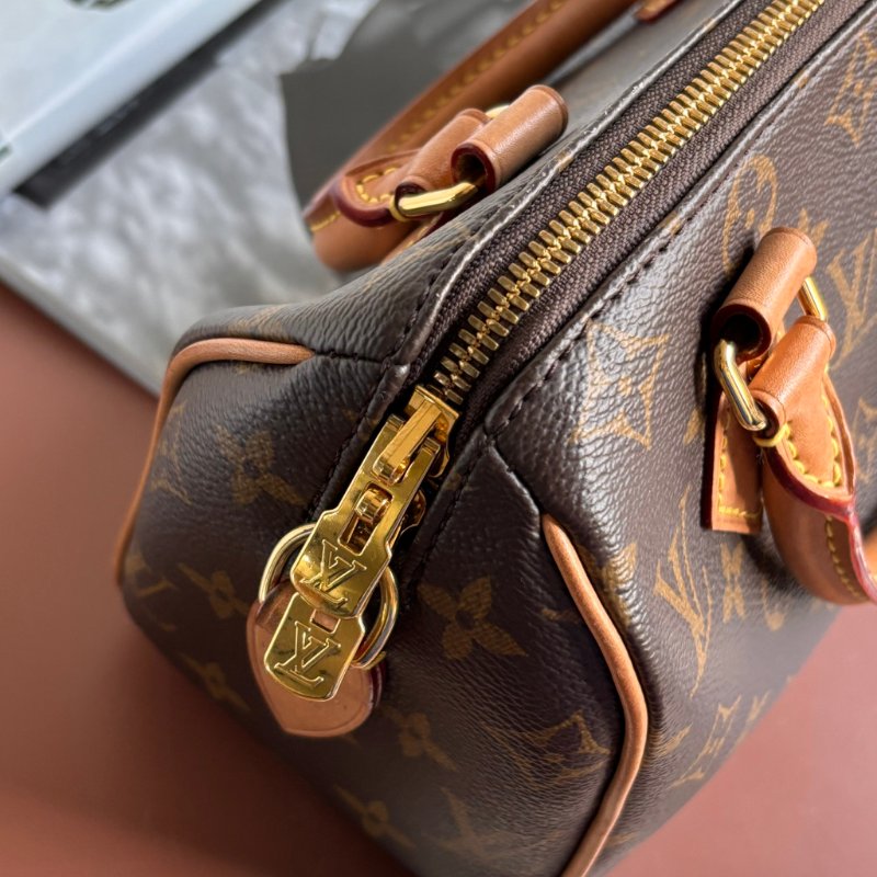 ::LOUIS VUITTON:: LV M45957 M46234 Speedy Bandoulière 20 米色-30
