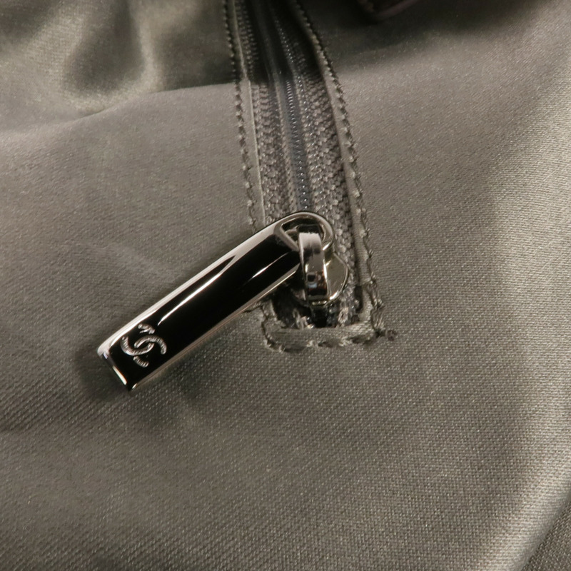 CHANEL 牛皮皮革Shoulder Bag銀扣肩背袋-17