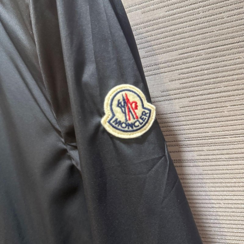 💎Han's house精品服飾💎moncler FARLAK 連帽 可藏 風衣 外套-6