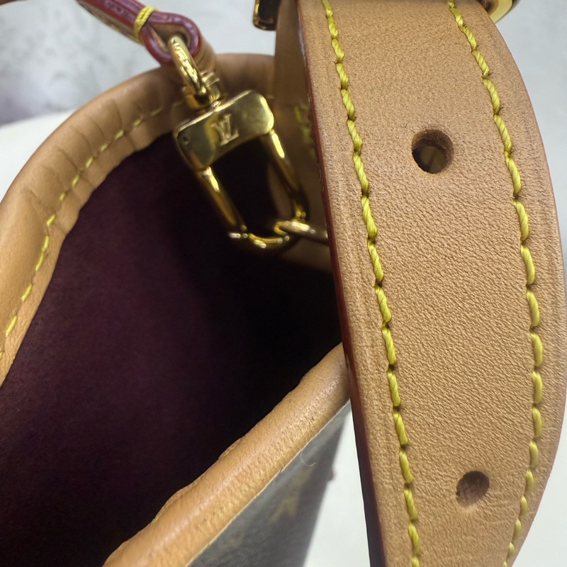 Louis Vuitton CarryAll PM-10