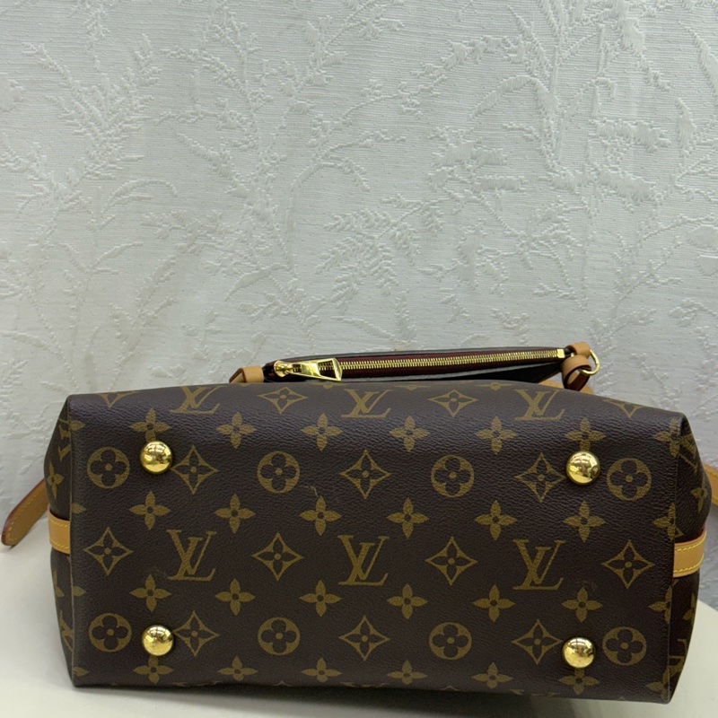 Louis Vuitton CarryAll PM-17
