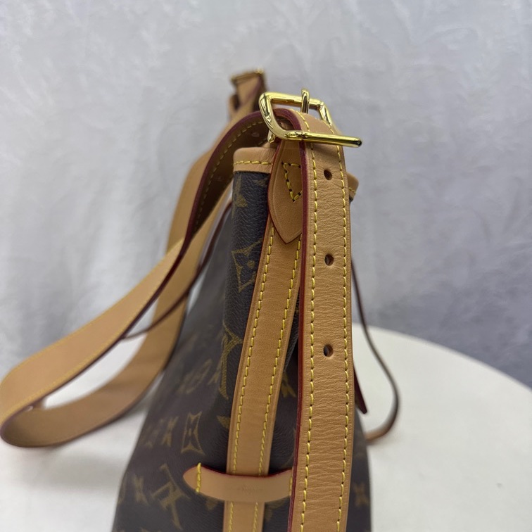 Louis Vuitton CarryAll PM-20