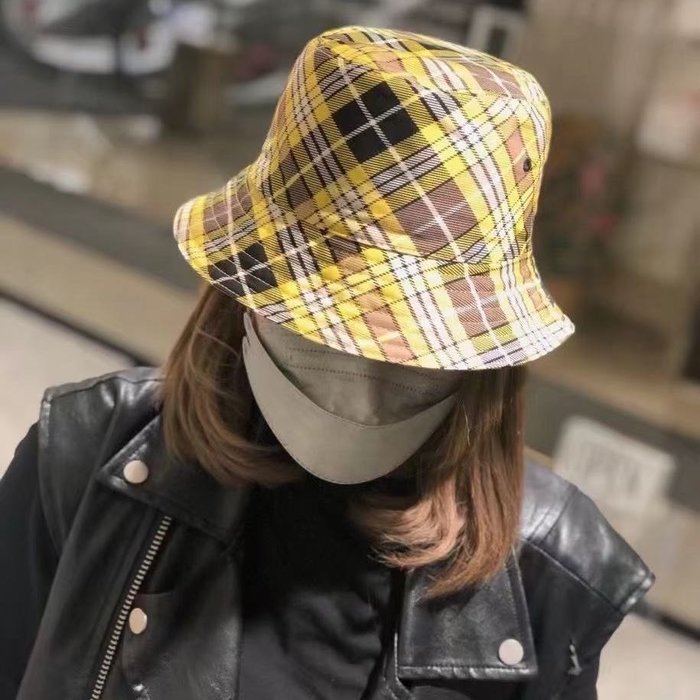💎Han's house精品服飾💎 BURBERRY TB 格紋 漁夫帽 帽子 雙面用 男女可帶 原價13500-3