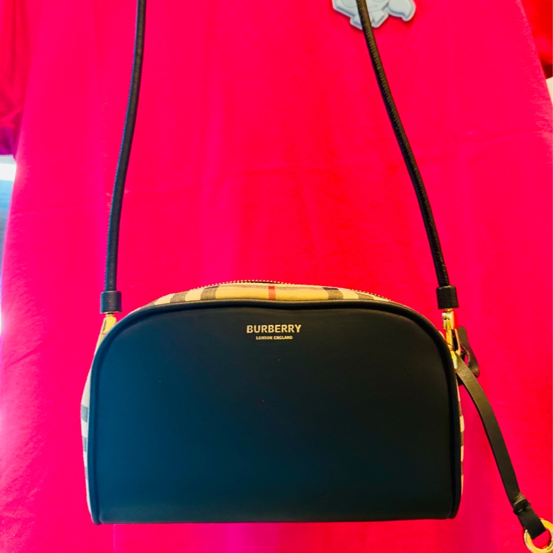 近新BURBERRY Cube包/牛皮/有試背圖(有正品編碼/附品牌辨識卡)看圖看內文-18