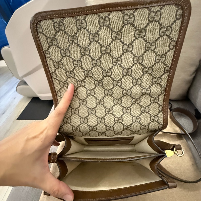 Gucci 老花風琴包-4