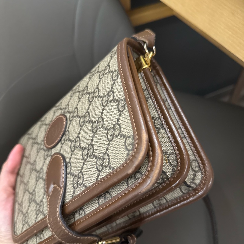 Gucci 老花風琴包-12