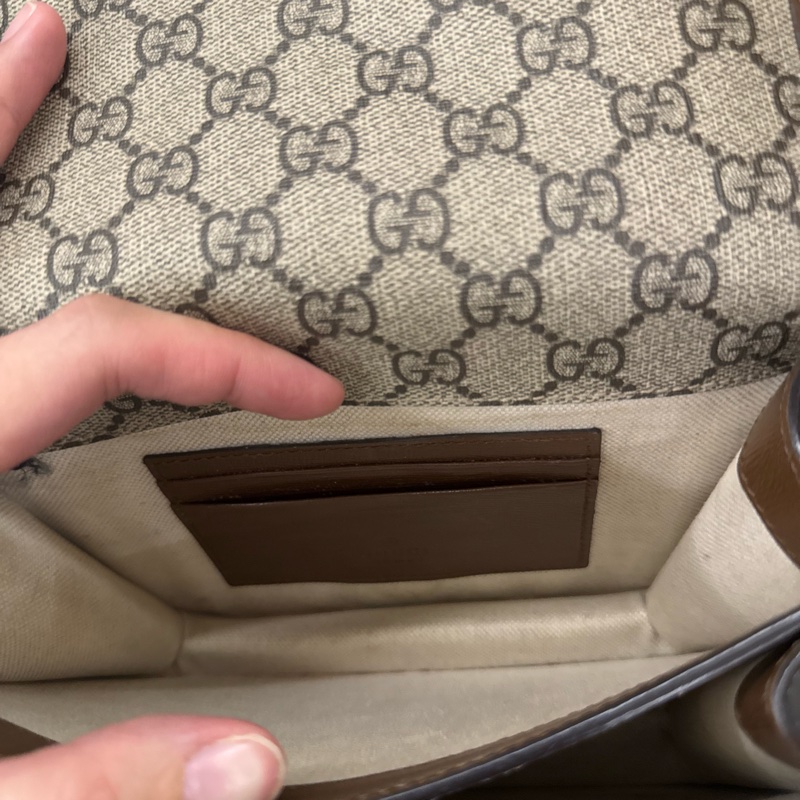 Gucci 老花風琴包-21