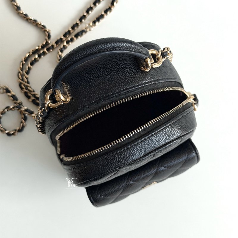 閒置新✨ Chanel 香奈兒 荔枝皮小書包黑色金釦-3