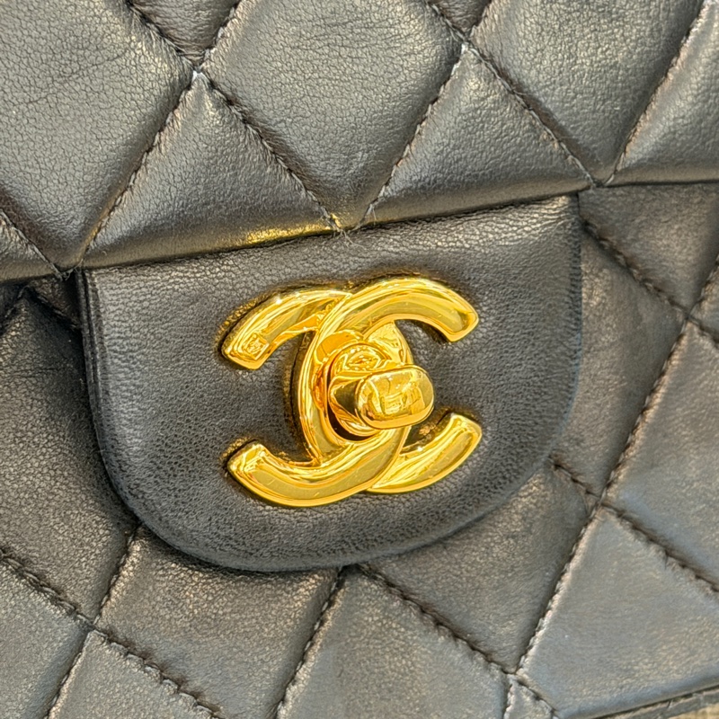 Chanel 小羊皮黑金CF25鏈條包-11