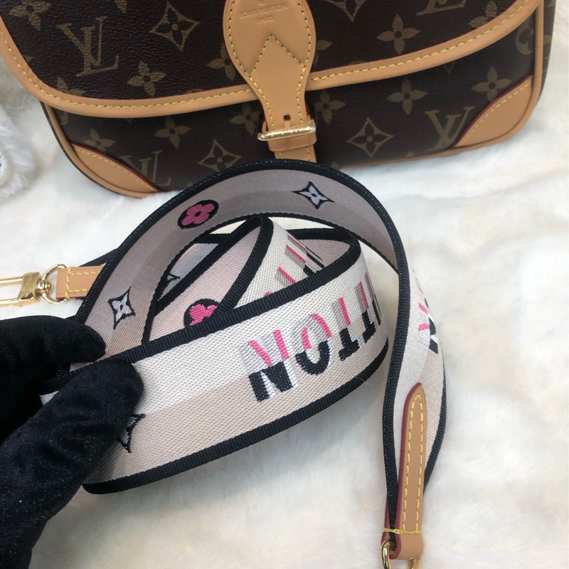 LV 老花法棍 XB861-16