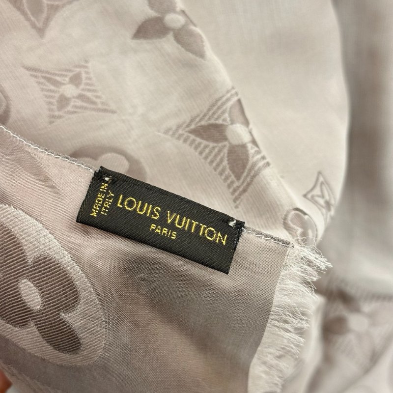 LV SCARF GREY PINK-1