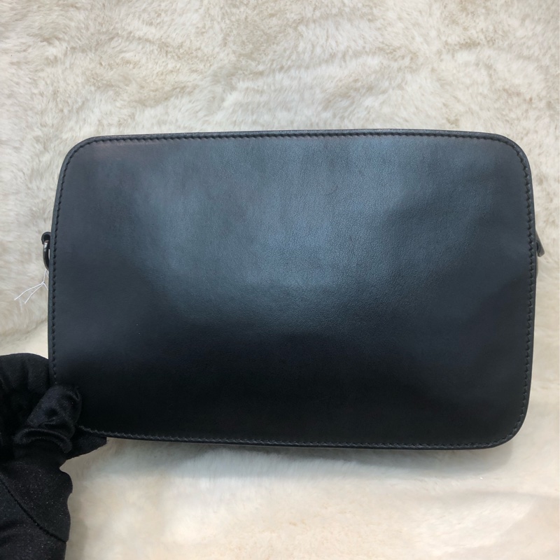 FENDI 黑色浮雕local相機包 O483NY-1